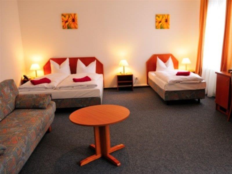 Goethe Hotel Messe By Trip Inn Frankfurt am Main Bagian luar foto