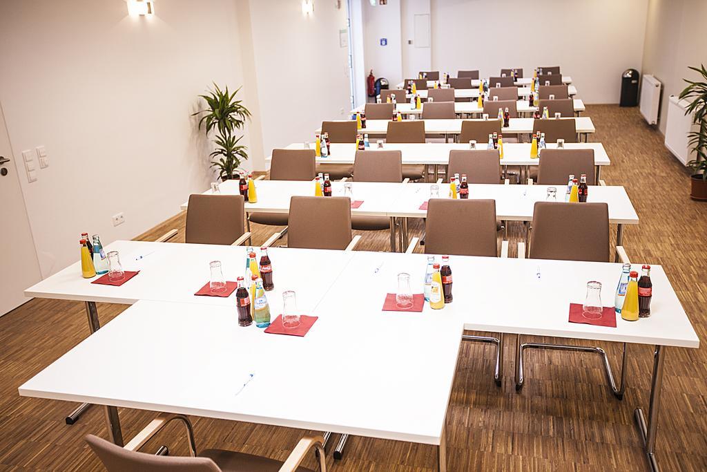 Goethe Hotel Messe By Trip Inn Frankfurt am Main Bagian luar foto