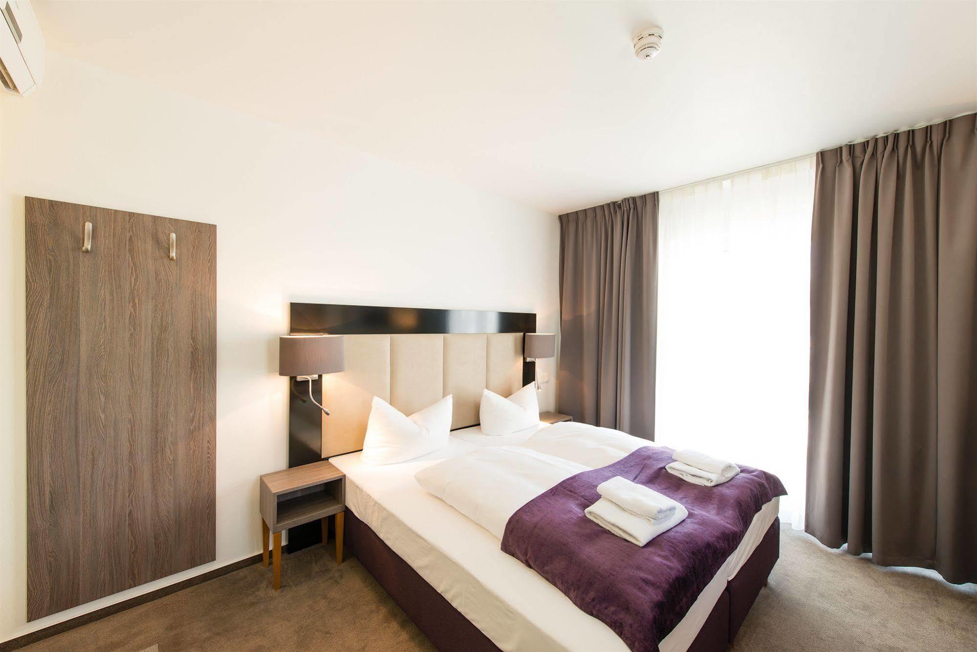 Goethe Hotel Messe By Trip Inn Frankfurt am Main Bagian luar foto