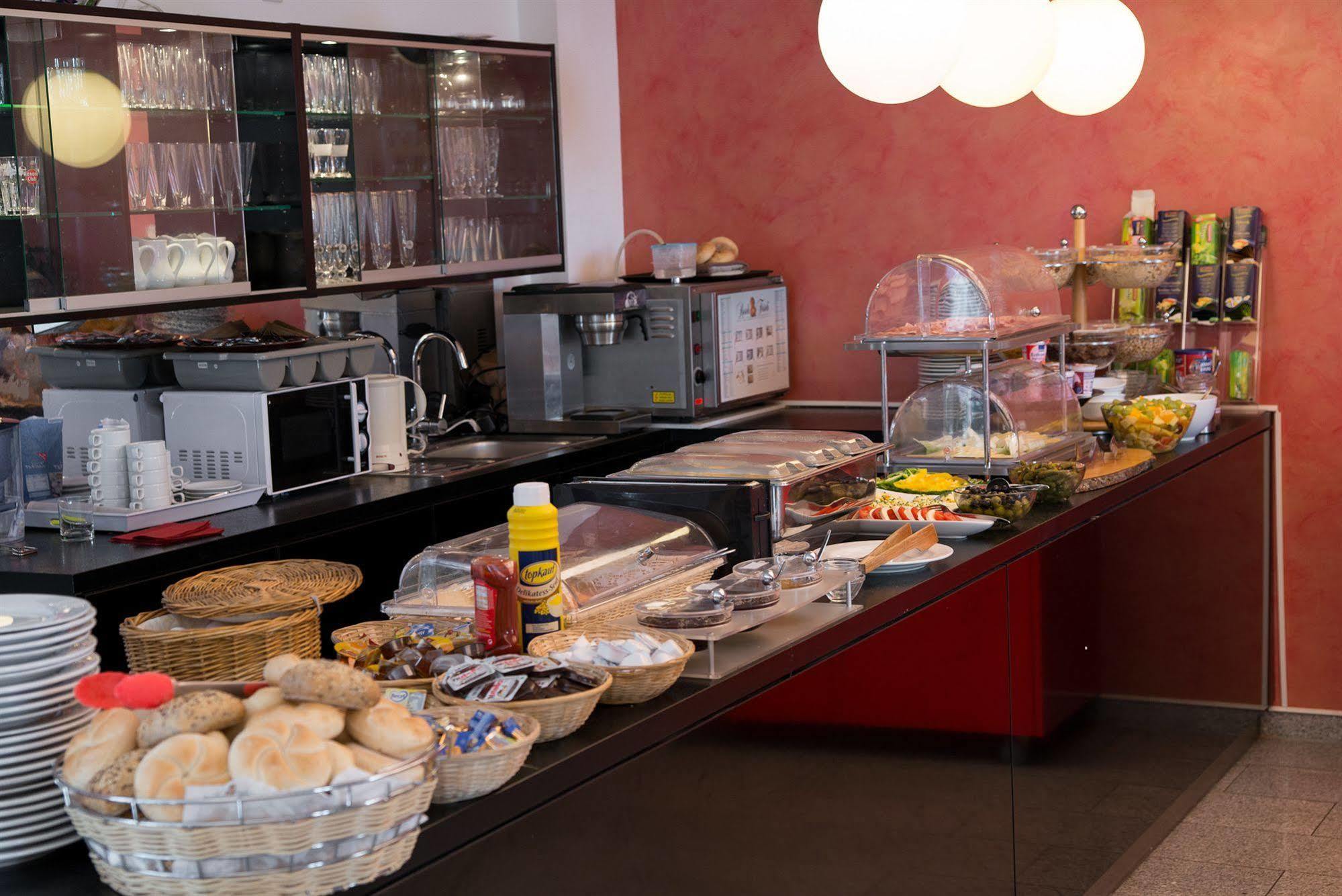 Goethe Hotel Messe By Trip Inn Frankfurt am Main Bagian luar foto