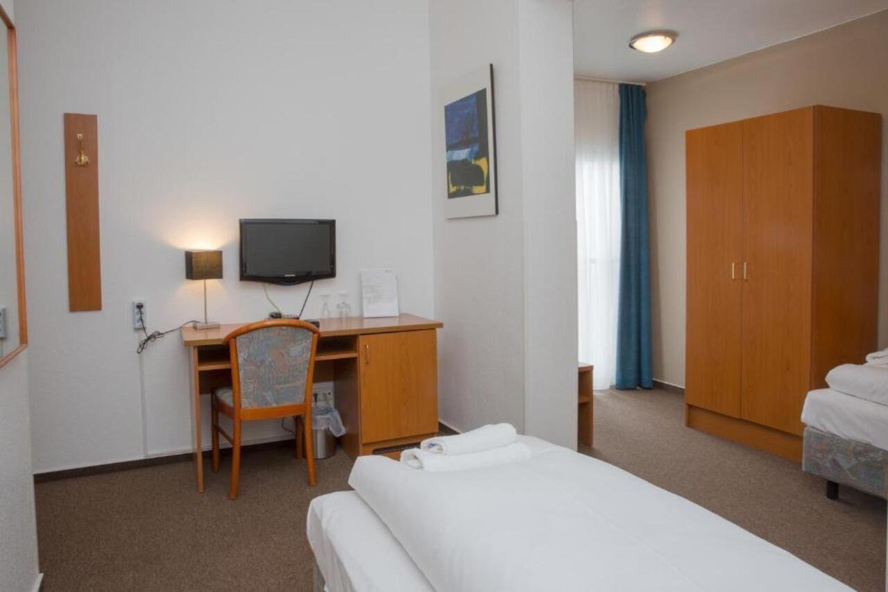 Goethe Hotel Messe By Trip Inn Frankfurt am Main Bagian luar foto